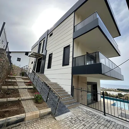 Koru Villa,3 1 Salon,muhtesem Manzara Ve Konum,ozel Havuz